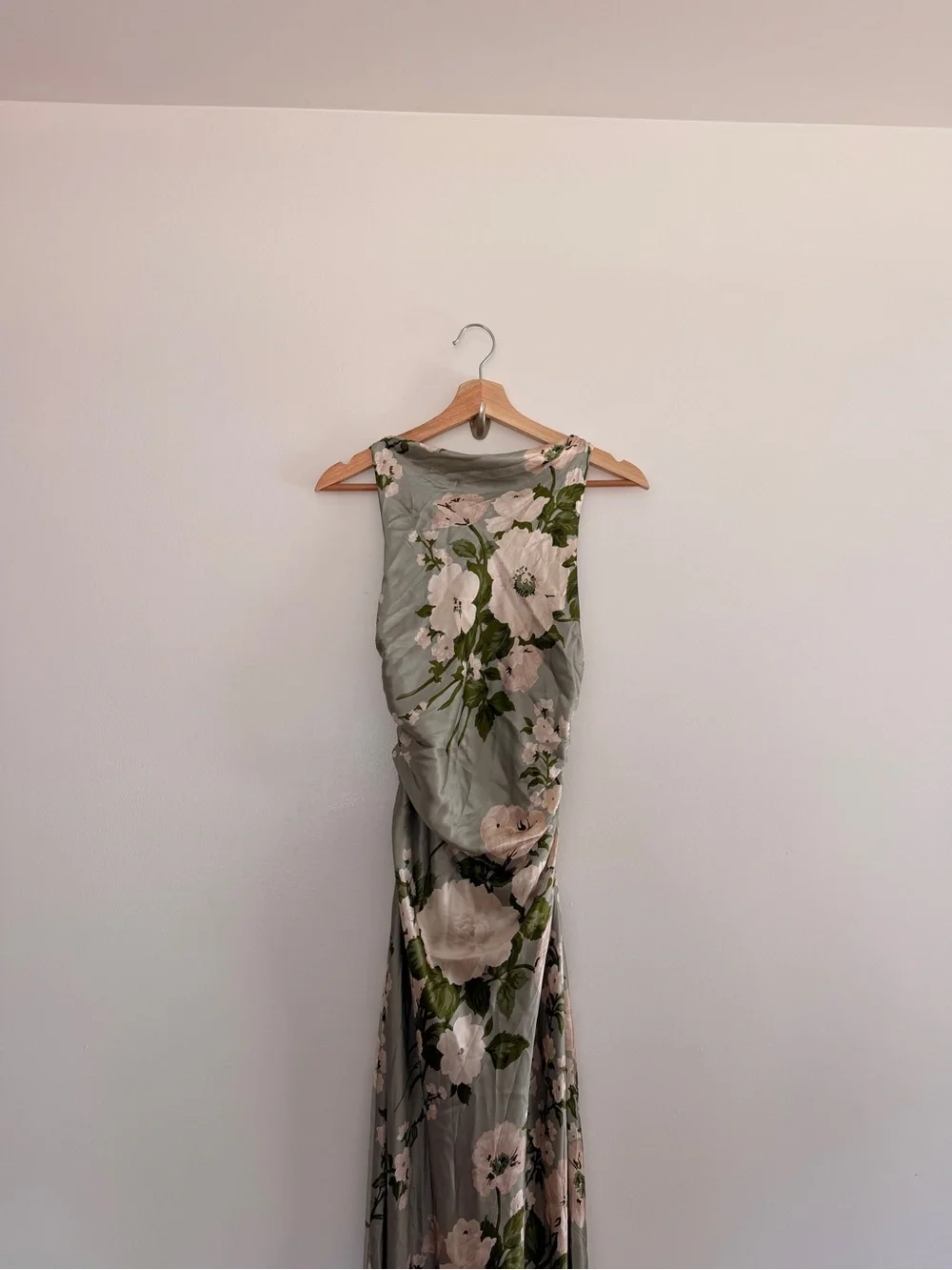 Reformation Anais Floral Silk Dress Tarragon Green Size 4 NWT - Picture 3 of 9